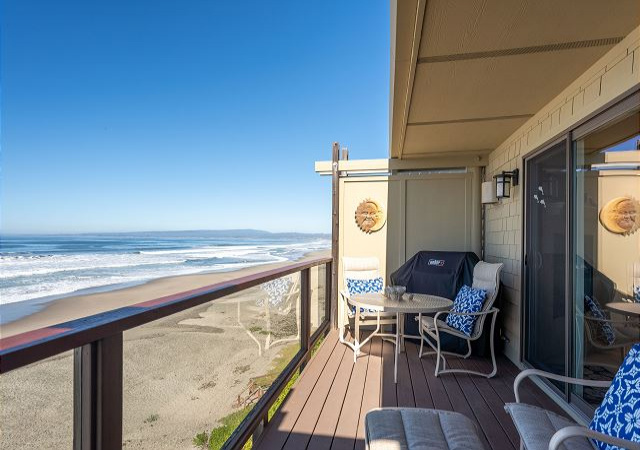 condos vacation rentals Capitola