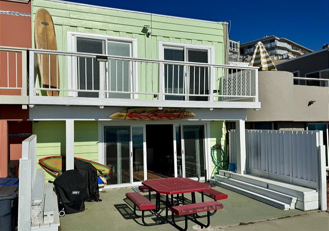 4 Bedrooms Bedrooms, ,2 BathroomsBathrooms,Furnished Rental,Vacation Rental,1126