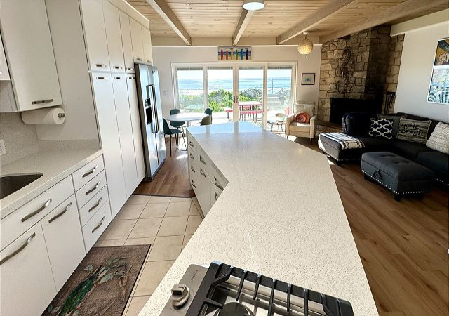 4 Bedrooms Bedrooms, ,2 BathroomsBathrooms,Furnished Rental,Vacation Rental,1126
