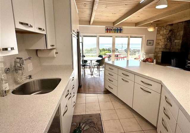 4 Bedrooms Bedrooms, ,2 BathroomsBathrooms,Furnished Rental,Vacation Rental,1126