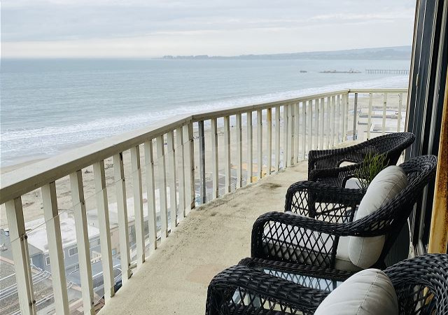 240 Rio Del Mar Blvd, Aptos, California 95003, 2 Bedrooms Bedrooms, ,2 BathroomsBathrooms,Furnished Rental,Vacation Rental,240 Rio Del Mar Blvd,1032