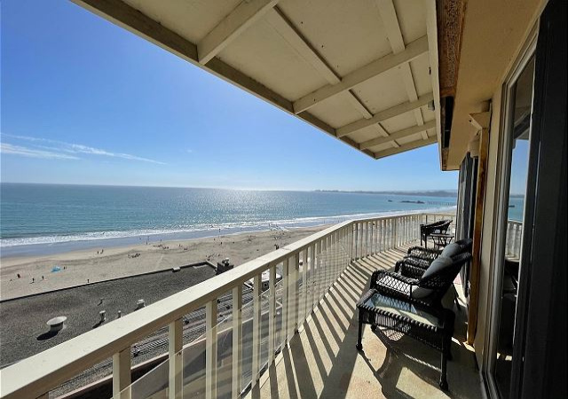 240 Rio Del Mar Blvd, Aptos, California 95003, 2 Bedrooms Bedrooms, ,2 BathroomsBathrooms,Furnished Rental,Vacation Rental,240 Rio Del Mar Blvd,1032
